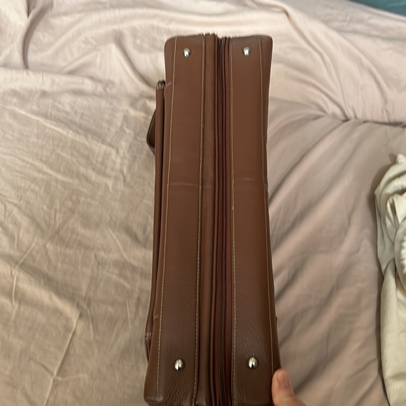 Levenger expandable walnut leather briefcase - Picture 4 of 7